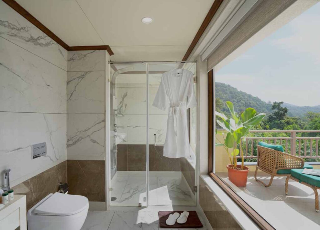 whistling woodzs executive suite 